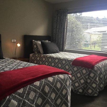Bay Breeze Accommodation Cooks Beach Экстерьер фото