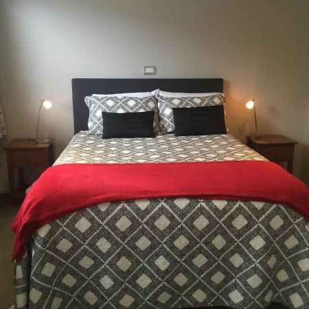 Bay Breeze Accommodation Cooks Beach Экстерьер фото