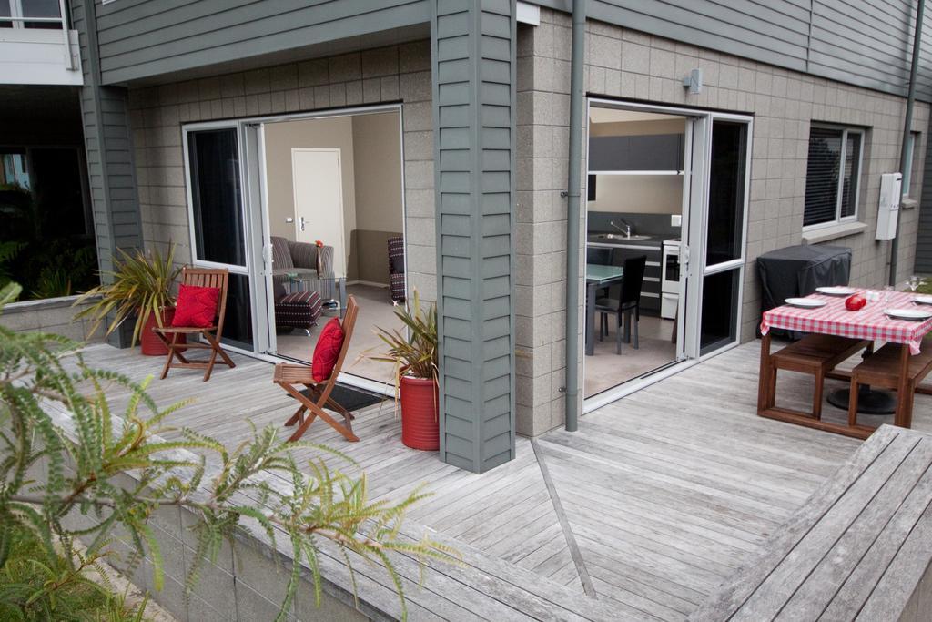 Bay Breeze Accommodation Cooks Beach Экстерьер фото