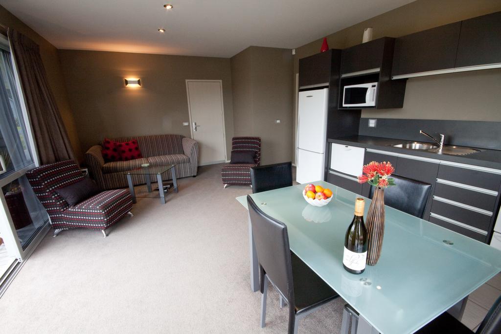 Bay Breeze Accommodation Cooks Beach Экстерьер фото